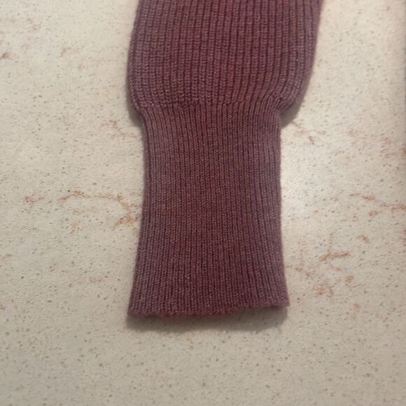 American Eagle Outfitters crewneck sweater mauve color SZ Xsmall - Picture 4 of 12